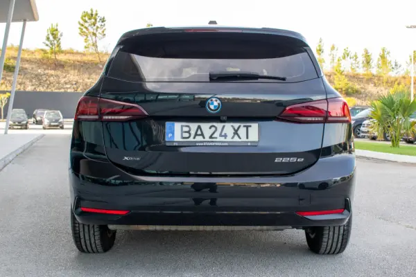 BMW 225xe Active Tourer 6