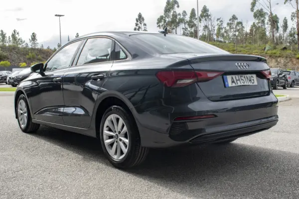 Audi A3 Limousine 30 TDI 5