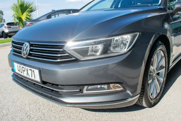 Volkswagen Passat Variant 2.0 TDi Highline 9