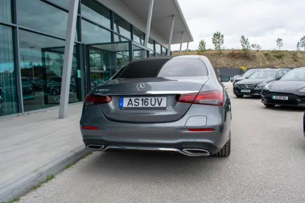 Mercedes-Benz E 300 de AMG Line 7