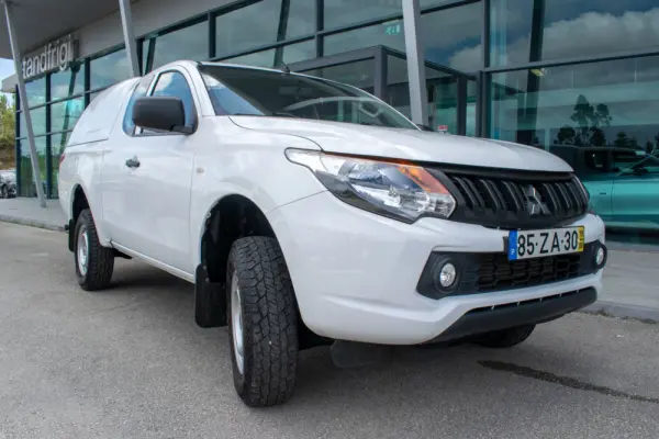 Mitsubishi L200 2.4 DI-D 4WD 1