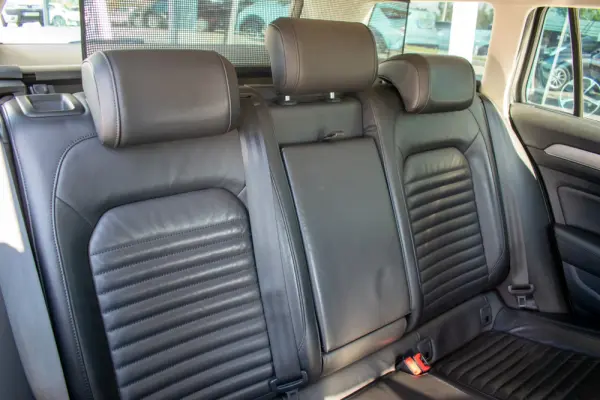 Volkswagen Passat Variant 2.0 TDi Highline 48