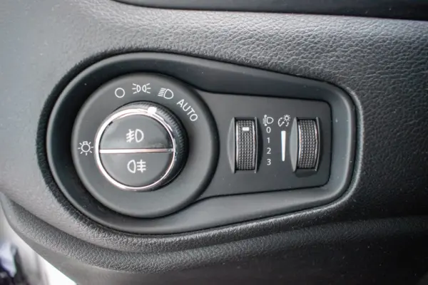 Jeep Renegade 1.6 MJD Limited 22
