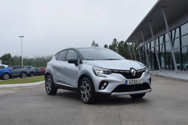 Renault Captur 1.0 TCe Exclusive 1