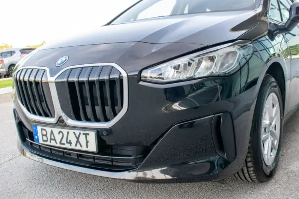 BMW 225xe Active Tourer 9