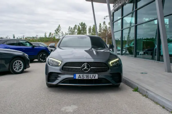 Mercedes-Benz E 300 de AMG Line 2