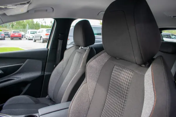 Peugeot 3008 1.5 BlueHDi Active Pack 30