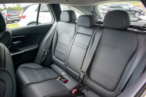 Mercedes-Benz C 220 d Avantgarde Station 9 G-Tronic 35
