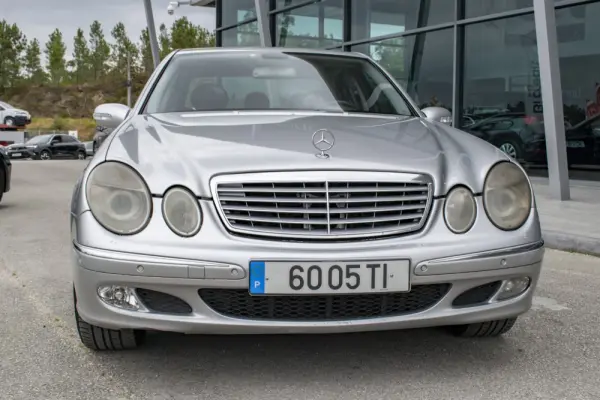 Mercedes-Benz E 270 CDi Elegance 2