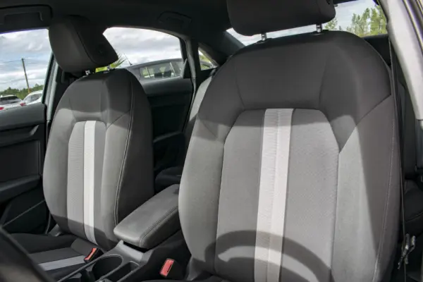 Audi A3 Limousine 30 TDI 43
