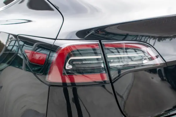 Tesla Model 3 Long Range Tração Integral 18