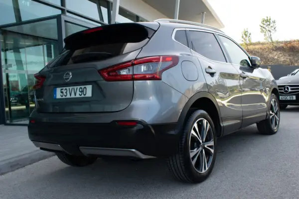 Nissan Qashqai 1.5 dCi N-Connecta J18 7