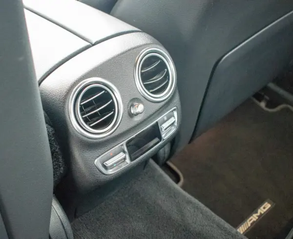 Mercedes-Benz E 300 de AMG Line 44