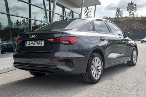 Audi A3 Limousine 30 TDI 7