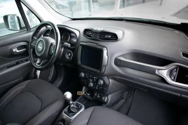 Jeep Renegade 1.6 MJD Limited 19