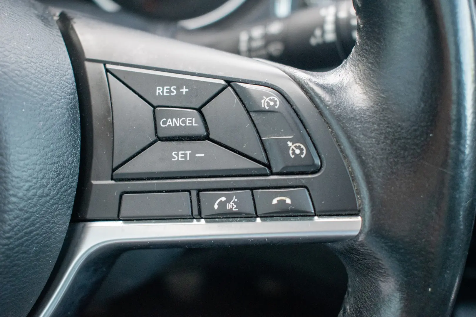 Nissan Qashqai 1.5 dCi N-Connecta J18 27