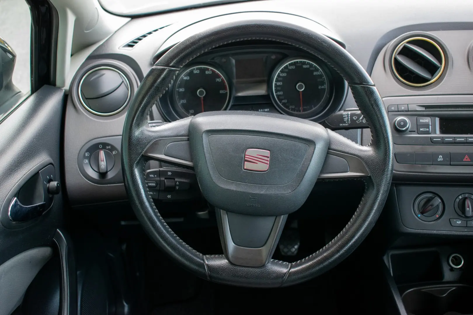 SEAT Ibiza 1.2 12V Style 22