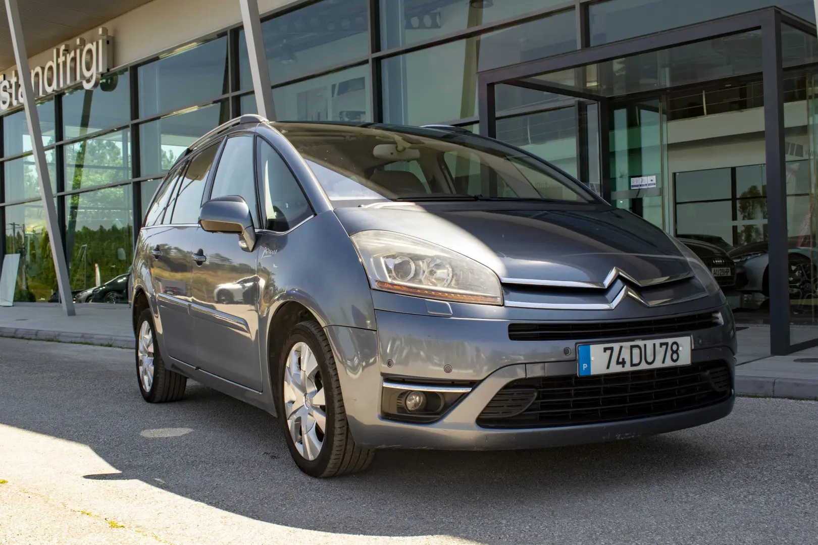 Citroen C4 Picasso Outro 1