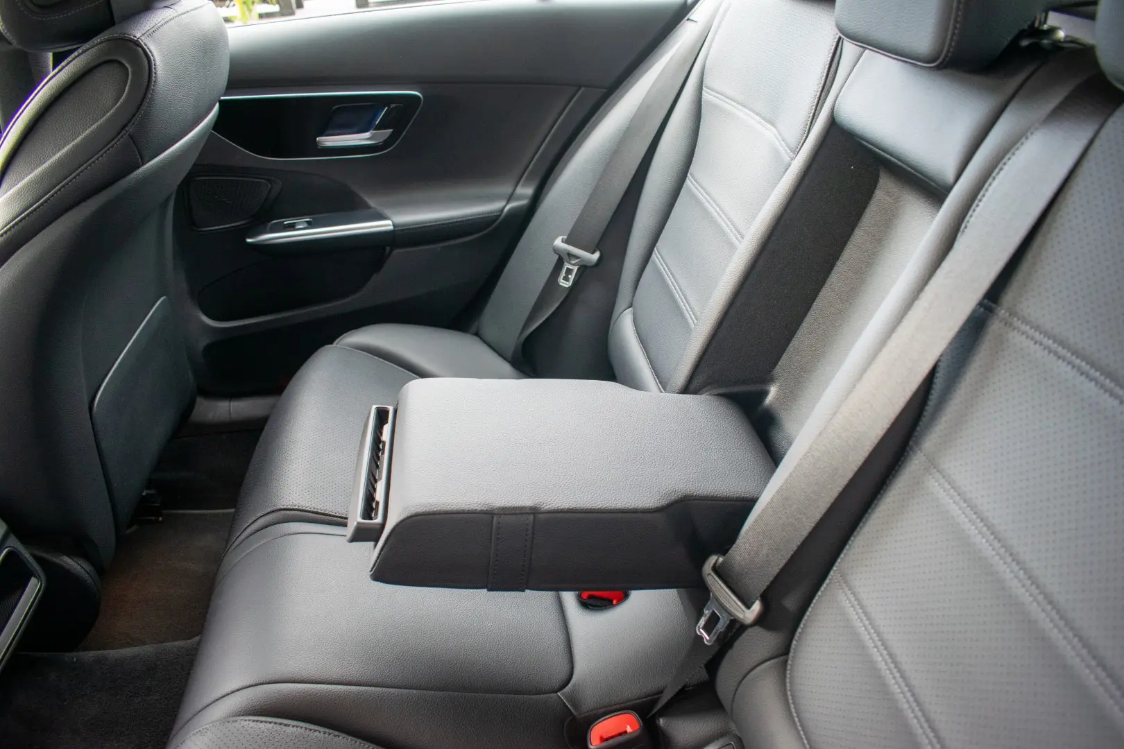 Mercedes-Benz C 220 d Avantgarde Station 9 G-Tronic 38