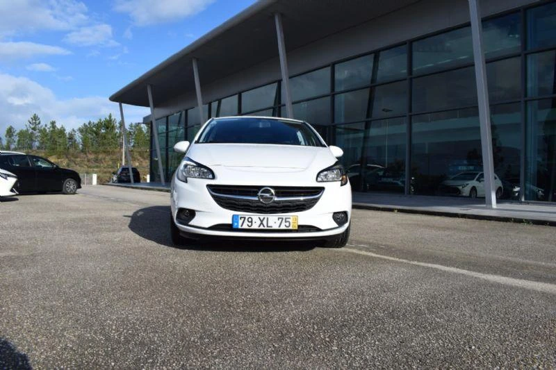 Opel Corsa 1.2 120 Anos 3