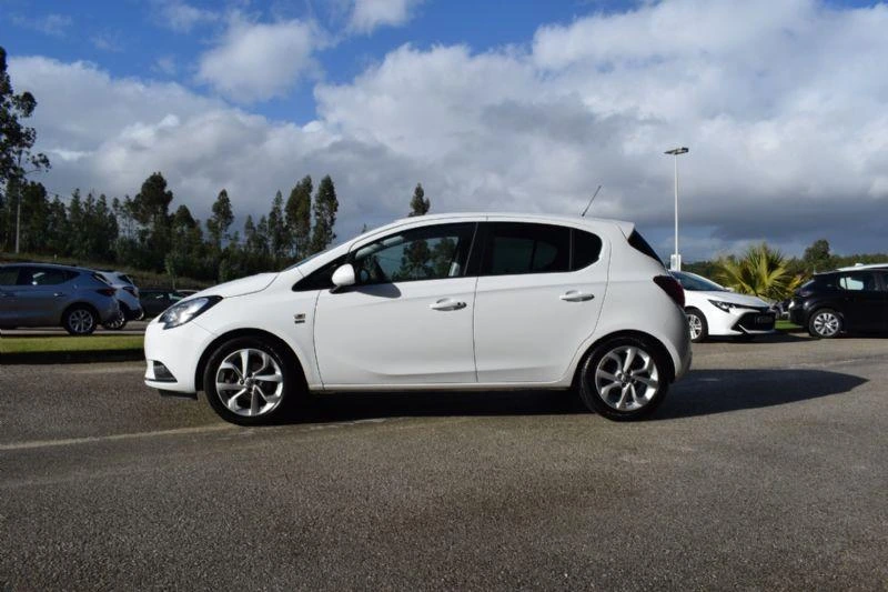 Opel Corsa 1.2 120 Anos 6