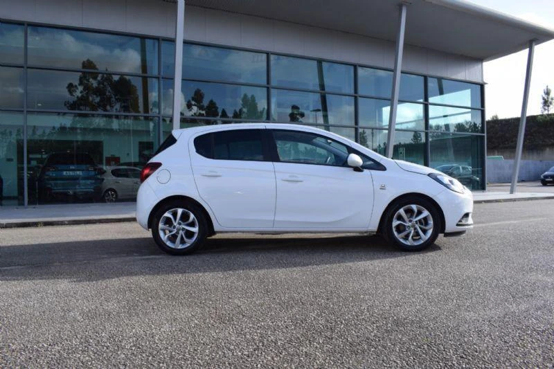 Opel Corsa 1.2 120 Anos 13