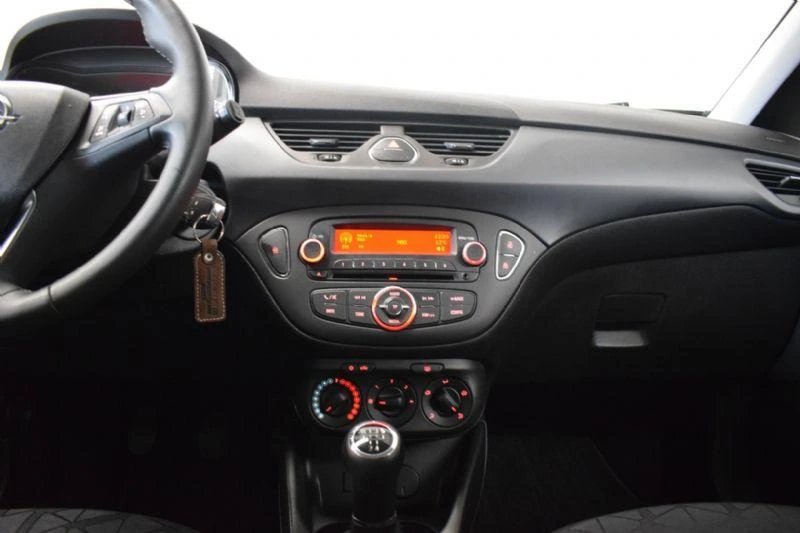 Opel Corsa 1.2 120 Anos 27