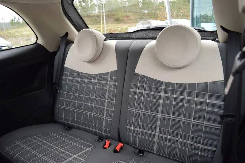Fiat 500 1.0 Hybrid Lounge 28