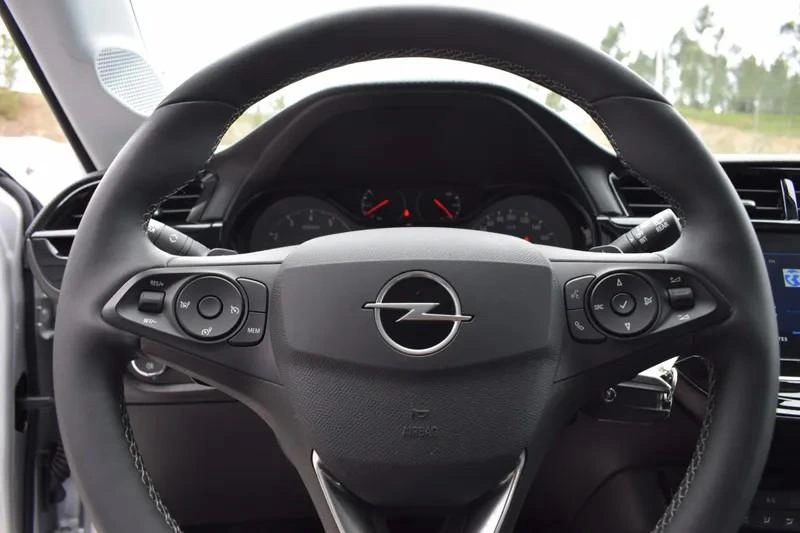 Opel Corsa 1.2 T Elegance Aut. 22