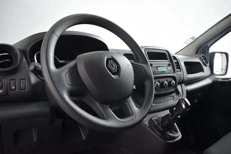 Renault Trafic 2.0 dCi L1H1 (C/ Frio) 19