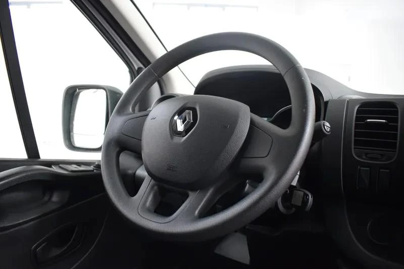 Renault Trafic 2.0 dCi L1H1 (C/ Frio) 38