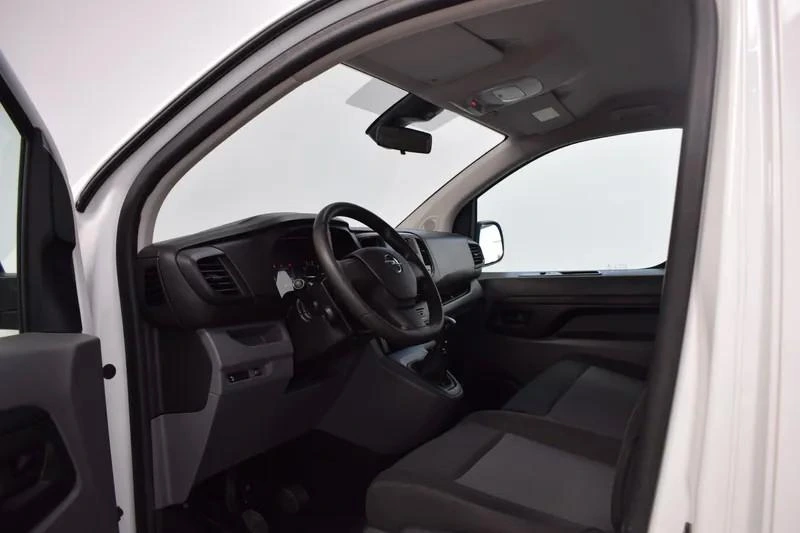 Opel Vivaro 1.5 CDTi L2H1 Essentia 14