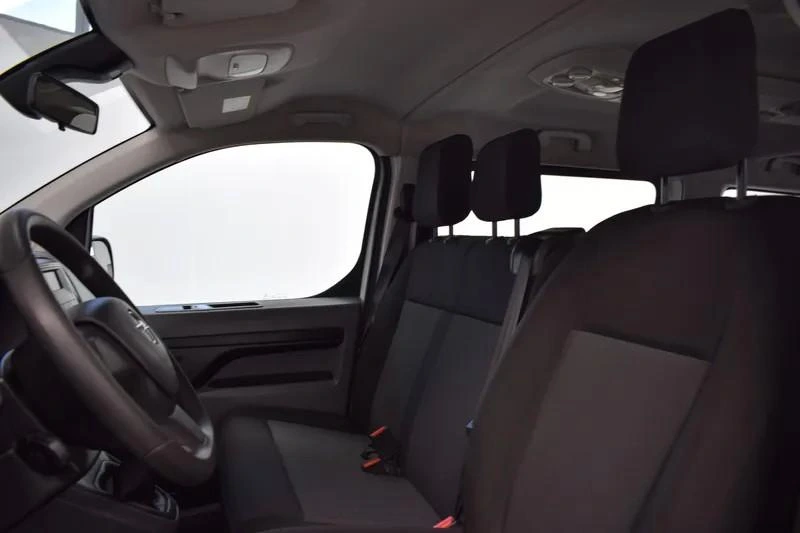 Opel Vivaro 1.5 CDTi L2H1 Essentia 18