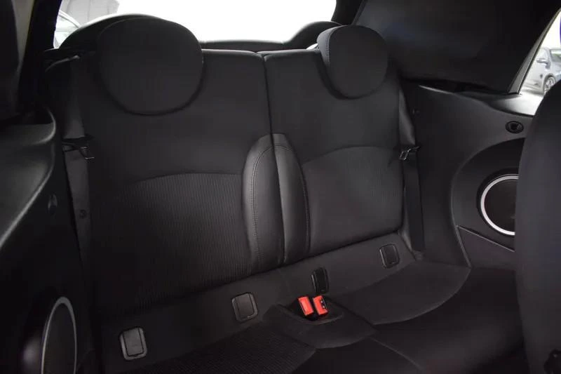 MINI 3 Portas Cooper D 32