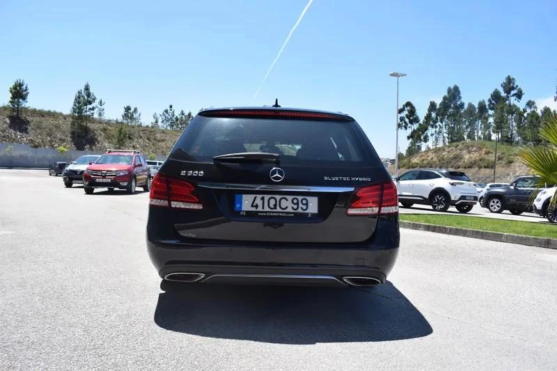 Mercedes-Benz E 300 Bluetec Hybrid Avantgarde 9