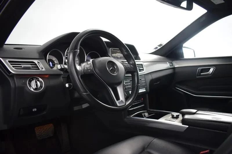 Mercedes-Benz E 300 Bluetec Hybrid Avantgarde 16