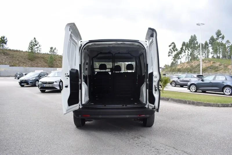 Fiat Doblo Cargo 1.3 M-Jet Easy Van 3L 9