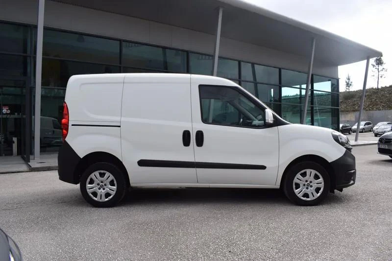 Fiat Doblo Cargo 1.3 M-Jet Easy Van 3L 12