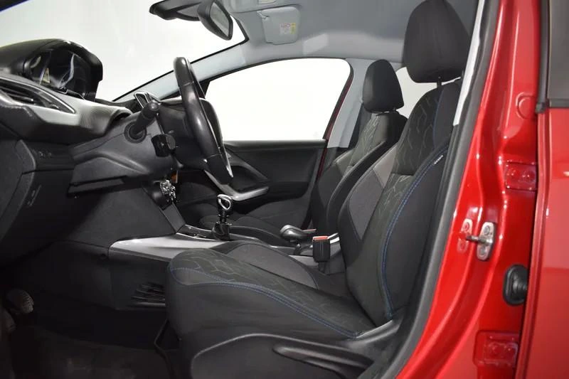 Peugeot 2008 1.5 BlueHDi Style 17