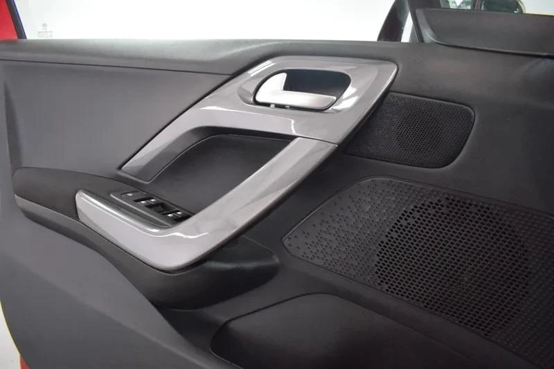 Peugeot 2008 1.5 BlueHDi Style 19