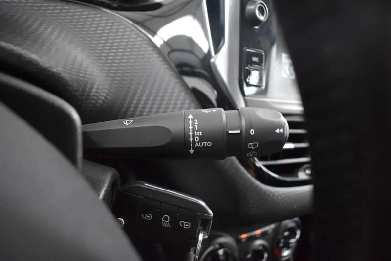 Peugeot 2008 1.5 BlueHDi Style 28