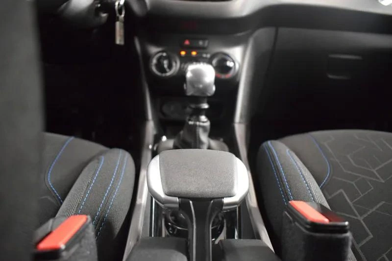 Peugeot 2008 1.5 BlueHDi Style 42