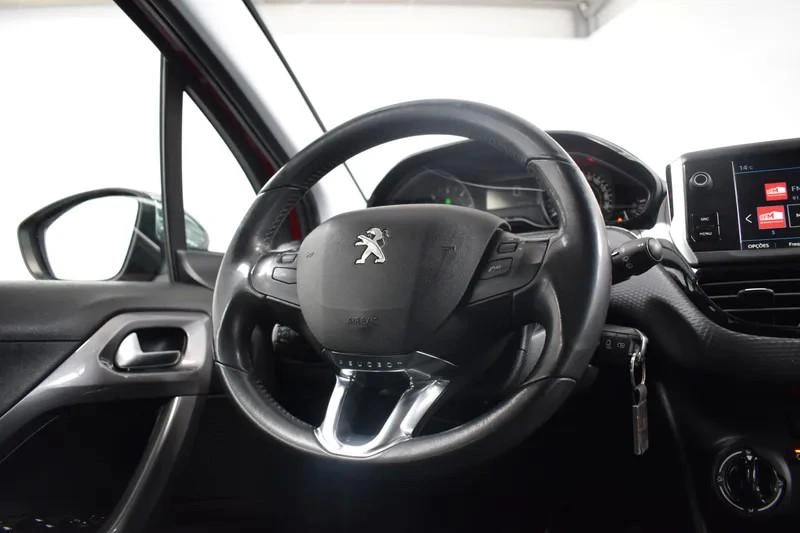 Peugeot 2008 1.5 BlueHDi Style 43