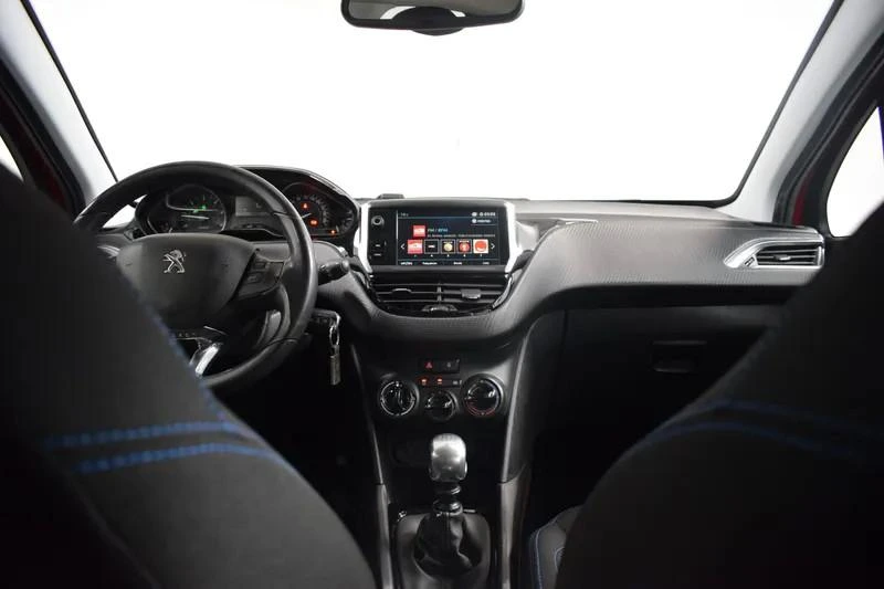 Peugeot 2008 1.5 BlueHDi Style 47