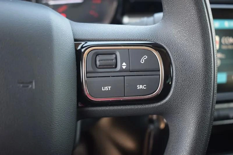 Citroen C3 1.2 PureTech Shine EAT6 24