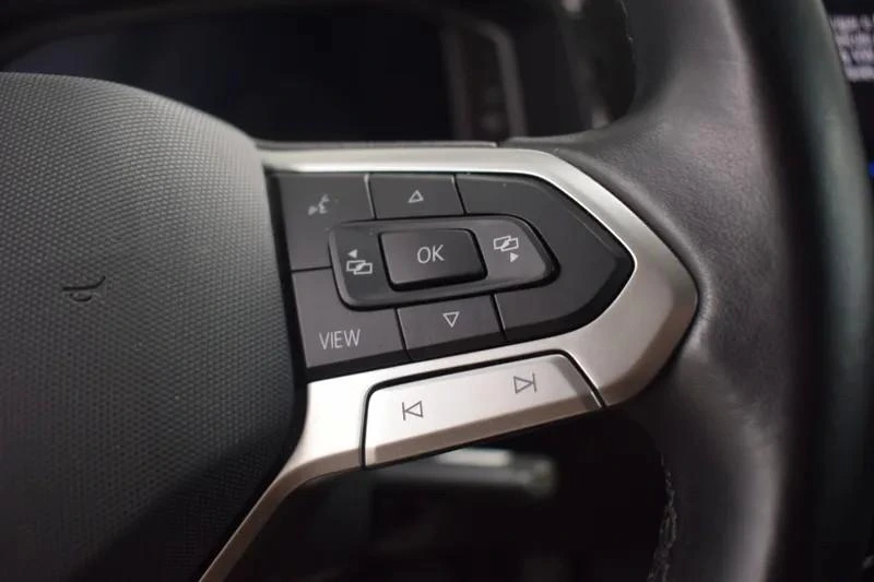 Volkswagen Polo 1.0 TSI Life 19