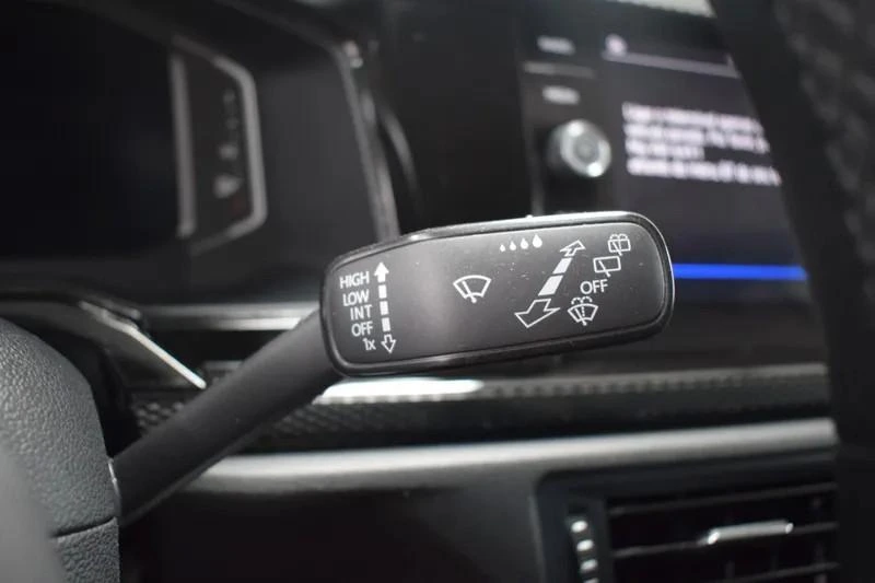 Volkswagen Polo 1.0 TSI Life 21