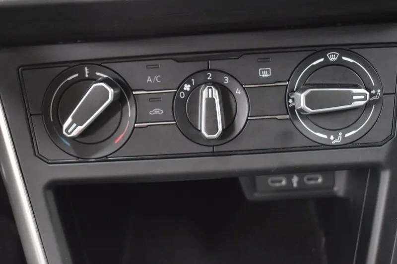 Volkswagen Polo 1.0 TSI Life 23