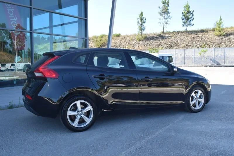Volvo V40 2.0 D2 Momentum 8