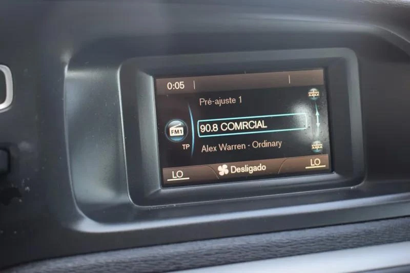 Volvo V40 2.0 D2 Momentum 27